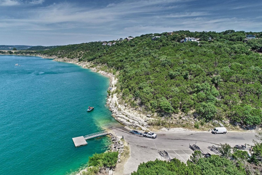 Canyon Lake Home w/Yard- .5 Mi To Boat Launch