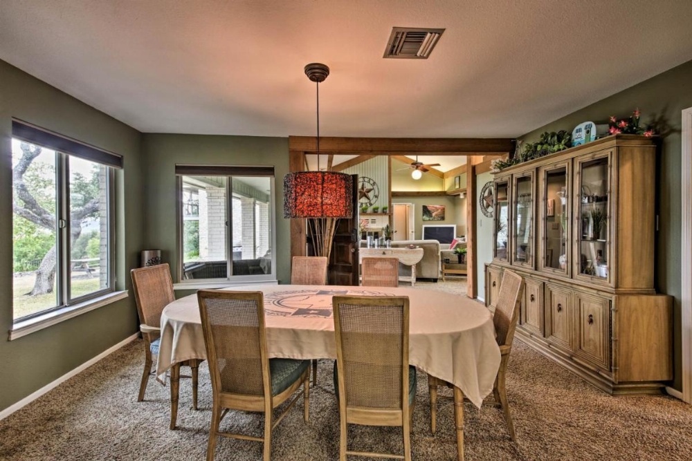 Canyon Lake Home w/Yard- .5 Mi To Boat Launch